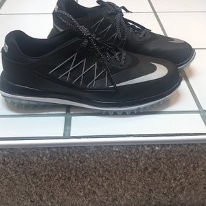 Black Nike’s